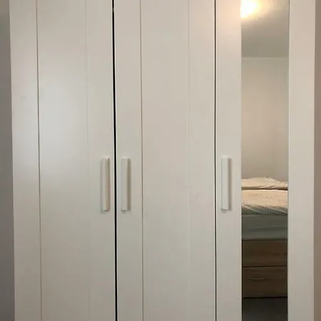 Lon *